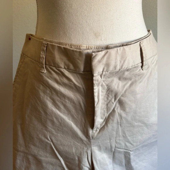 Gap Shorts Womens Size 8 Khaki Beige Chino Stretch Zipper - Picture 4 of 14